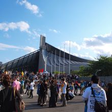 イベント時はかなりの人で混雑します