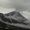 悪天候続きで登頂は断念。高山植物と虹とブロッケン現象は楽しめた。