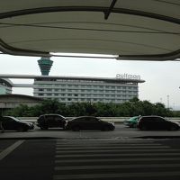 広州白雲空港からみたホテル