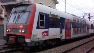 便利だが、シャルルドゴール空港までの路線は注意