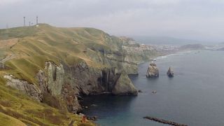 市街地から近い断崖絶壁