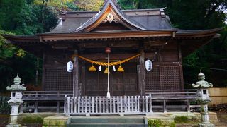 神聖な空気が…