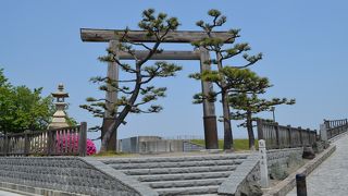 伊勢神宮内宮の鳥居の再利用