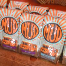 入ってすぐにの場所にコーヒーは売られています