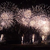 客室から眺める花火