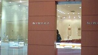 アシメトリーなデザイン！