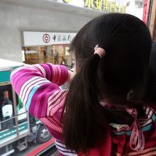 座れた後は、風に吹かれながら景色を楽しみました