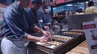 海外で見つけると嬉しい銀だこ