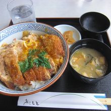 かつ丼