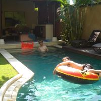 浮輪などは無料で貸してくれます