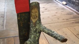 赤瓦一大きい複合店！