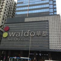 サンズの近くにある