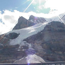雪上車終点近くの氷河。