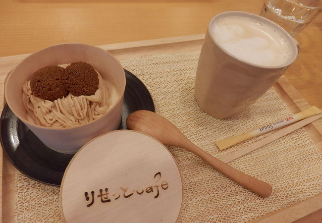 薬膳カフェだが、コーヒーはリーズナブル