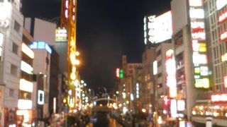 夜の賑わいを楽しむなら♪