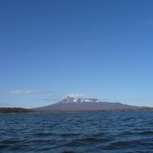 湖面からの駒ケ岳はカヌーでないと見られません