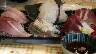 保田漁協直営の食事処