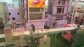 紅いもタルトの製造工程も見えます！