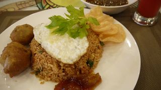 キャンディのアジア料理店