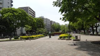 細長い公園