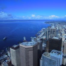 ウォーターフロントやスペースニードルも一望できる