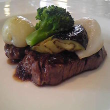 牛フィレ肉の網焼きボルドレーズソース