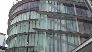 近代的な外観です