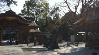 府中駅からすぐ！表門が新しい