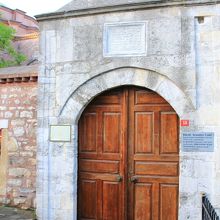 まだ開館前でした