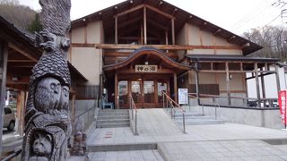 温泉街の共同浴場