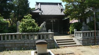 観光寺院のお隣、ひっそりと・・。