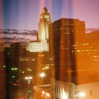 部屋から見えるロサンゼルス市庁舎