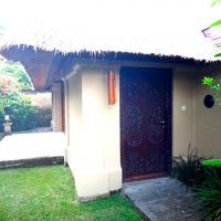 ヴィラの入り口