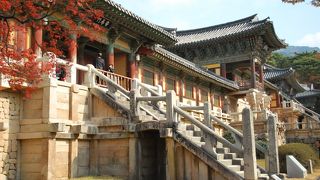 俗世と仏国土を結ぶ橋