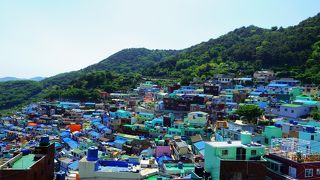 鮮やかアートな街