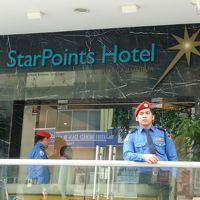 コワモテの守衛さん（？）がいる！（でもやさしい）