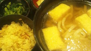 空港のうどん屋さん