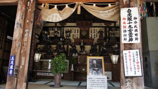 白虎隊１９士の木像