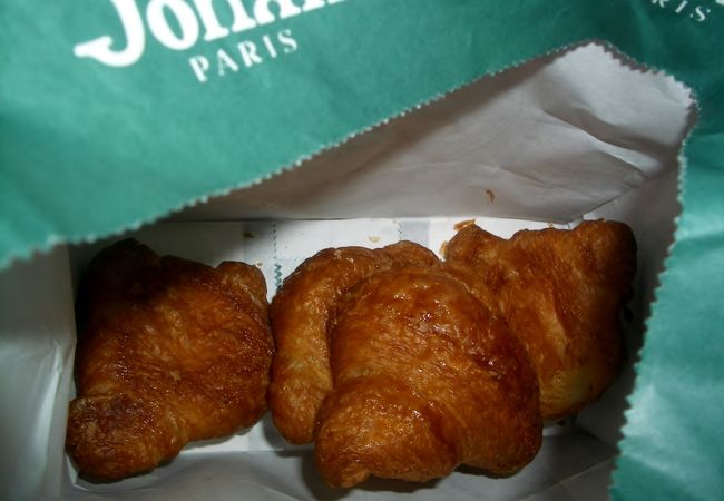 ミニクロワッサンがおいしいです。