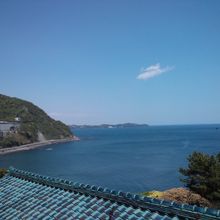 左側の半島沿いの道です。素敵でしょ？