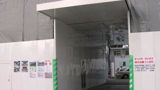 一般には桜田門と呼ばれています　正式名称は外桜田門です。