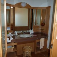 洗面所の右側のドアを開けると露天があります。