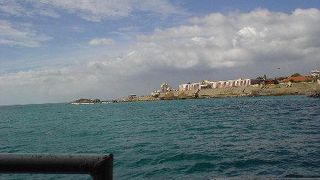 ここにくる巡礼者はアヤッパー（ハリハラン＝シバとビシュヌが一体となった神様信仰者）が大多数で、異様です。