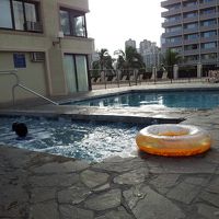 手前が温かいジャグジーになってます。