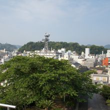 龍光院から宇和島城を望む