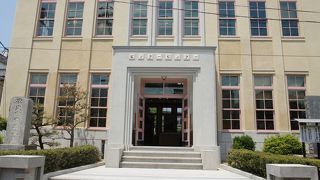 内子の伝統産業や老舗のお店をパネルで紹介するコーナー