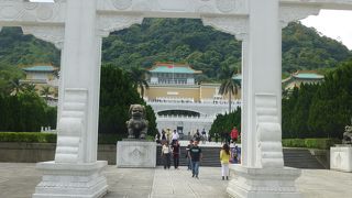 めちゃくちゃ広い。行くなら土曜日の１８時３０分頃がお勧め