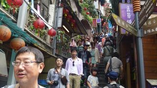 めちゃめちゃ人が多い