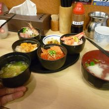 ミニどんぶりセット！