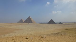 三大ピラミッドの中で一番大きいとされるピラミッド